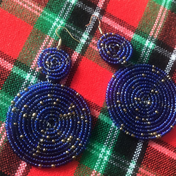 Beaded earrings - Picture 2 of 2